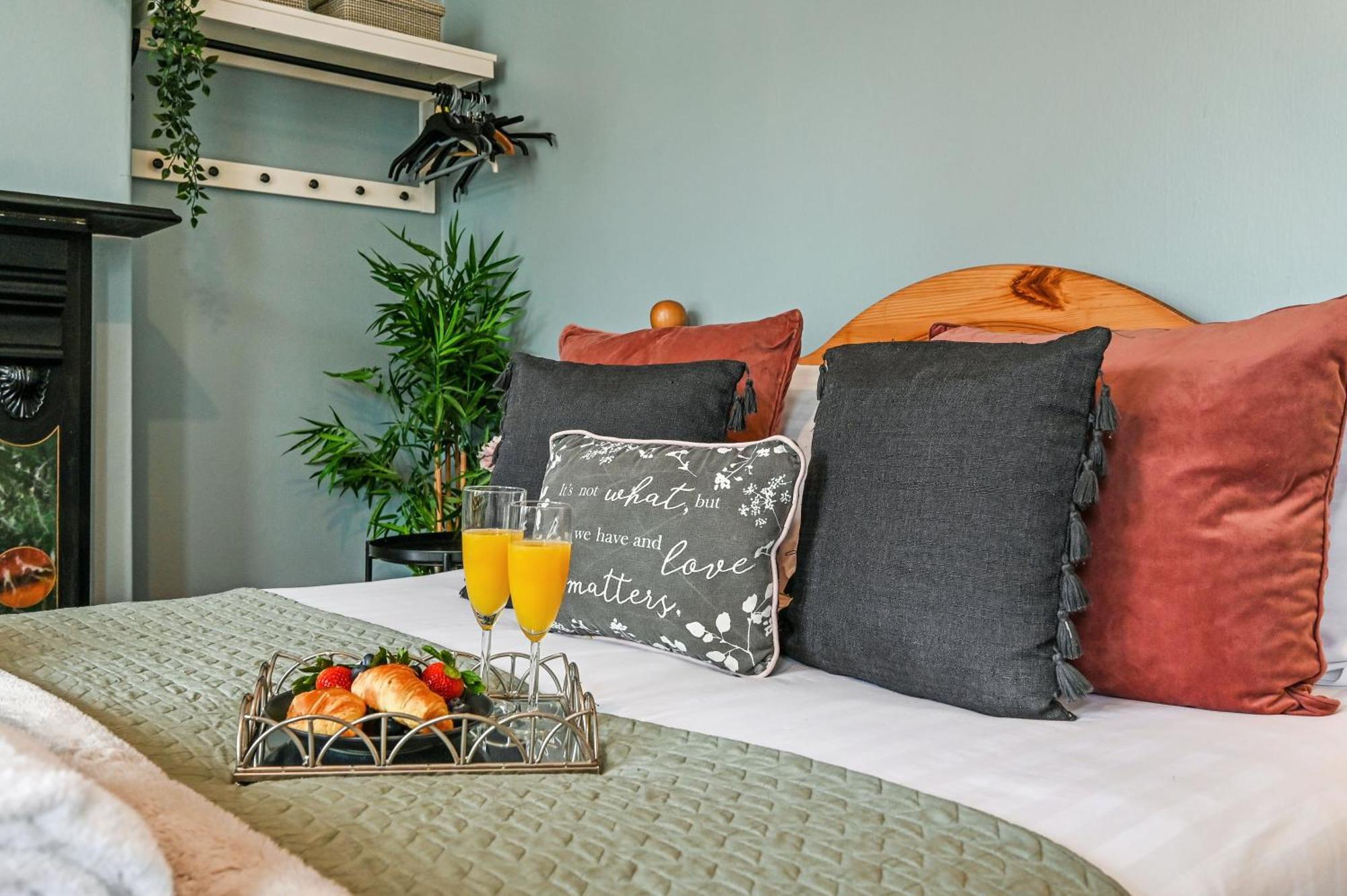 Beautiful Townhouse, Great Location - Pet Friendly Villa Cardiff Ngoại thất bức ảnh