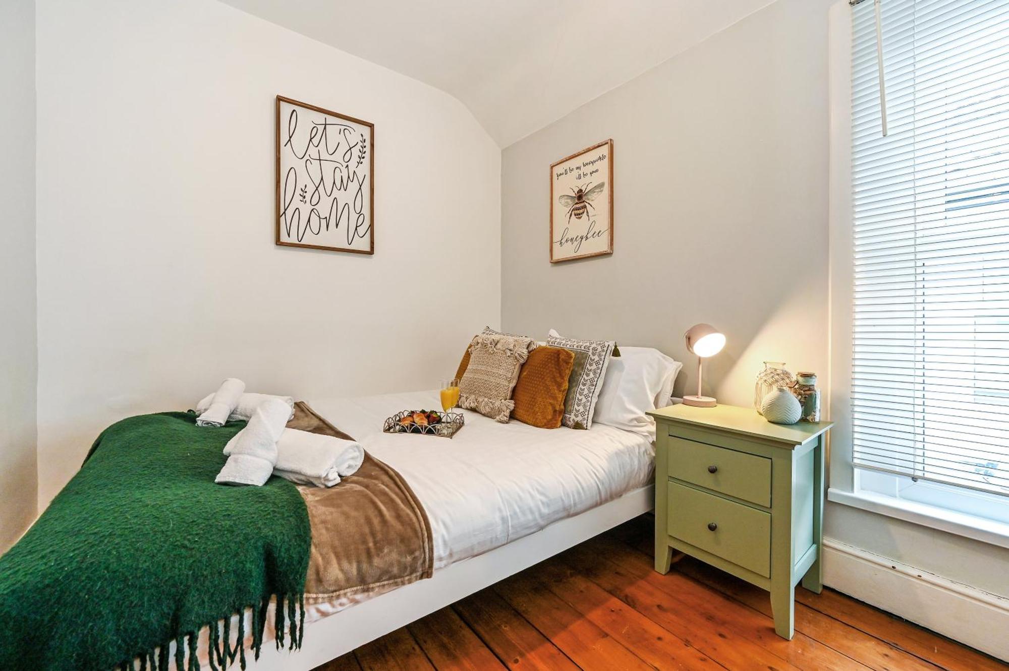 Beautiful Townhouse, Great Location - Pet Friendly Villa Cardiff Ngoại thất bức ảnh